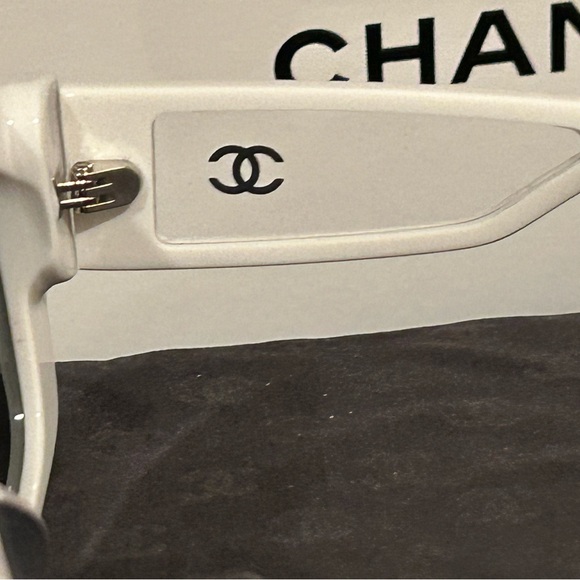 EUC Authentic Chanel Sunglasses - Picture 10 of 12